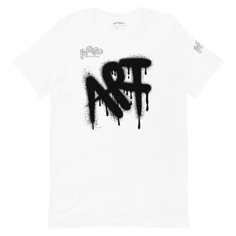 T-shirt bianca con stampa "ART" in stile graffiti nero, con effetto dripping. Un capo d'abbigliamento versatile per un look casual, streetwear o per esprimere passione per l'arte urbana. Parole chiave: t-shirt bianca, maglietta, graffiti, arte, streetwear, moda, abbigliamento, design, stampa, casual, urban, stile, tendenza, Italia.