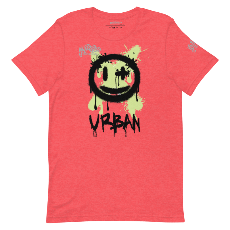 Maglietta color corallo a girocollo con stampa 'Urban' e faccina sorridente in stile graffiti verde e nero. Ideale per abbigliamento streetwear, casual e giovanile. T-shirt unisex di tendenza con grafica distintiva.